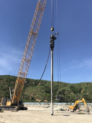 Công suất 100kw Nguồn cấp dữ liệu đáy Vibroflot Xây dựng thay thế rung động ngoài khơi 300kN