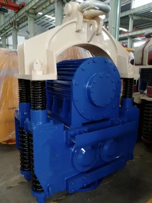 Loại cần cẩu Búa đóng cọc rung Cọc điện 300KW 1050r / phút