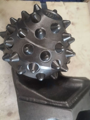 Nước giếng khoan đá cuộn Bit Tricone khoan bit thép răng nón mài răng cho nền tảng sâu